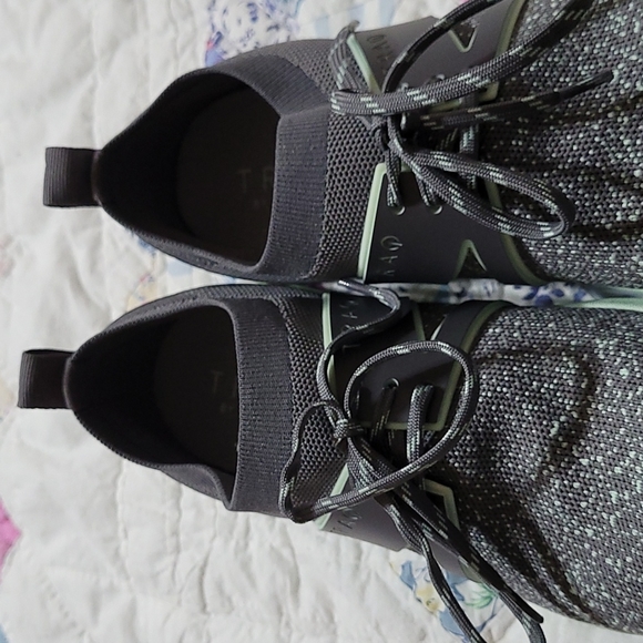 TRAQ by Alegria Lace-Up Sneakers Size 9 Women's - Picture 6 of 7